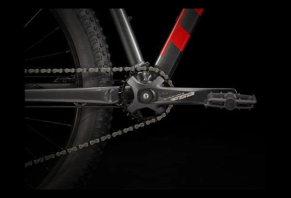 VTT Semi Rigide Trek Roscoe 6 27.5+ Shimano Deore 10V Lithium Grey/Cobra Blood 2023 6 VTT Semi Rigide Trek Roscoe 6 27.5+ Shimano Deore 10V Lithium Grey/Cobra Blood 2023 – Image 4