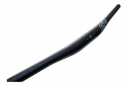 Cintre RACE FACE Chester Relevé 10mm 35 X 780mm Noir